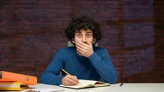 Psychologové: 11 rysů osobnosti, které často naznačují velmi nízké IQ